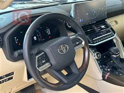 تۆیۆتا لاند کروزەر